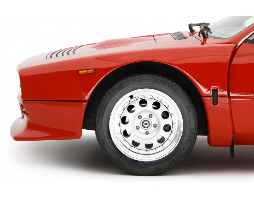 Lancia 037 Rally Stradale 1982 Rosso 1:12-9